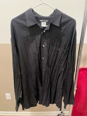 Vintage Issey Miyake Black Accordion Pleated Button-Up Shirt Japan Mother Pearl